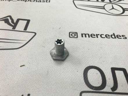 Болты крепления фар Mercedes